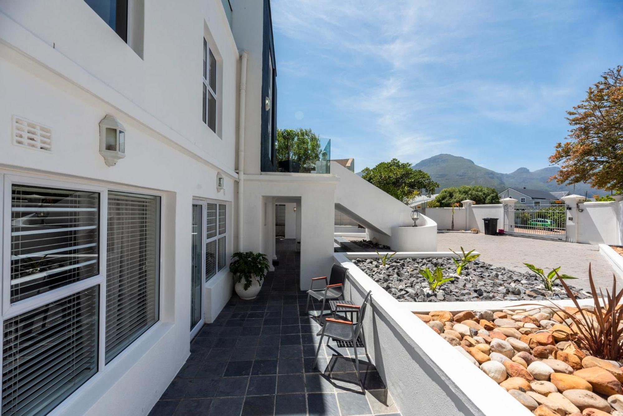 كيب تاون Bed And Breakfast Villa Livadia المظهر الخارجي الصورة