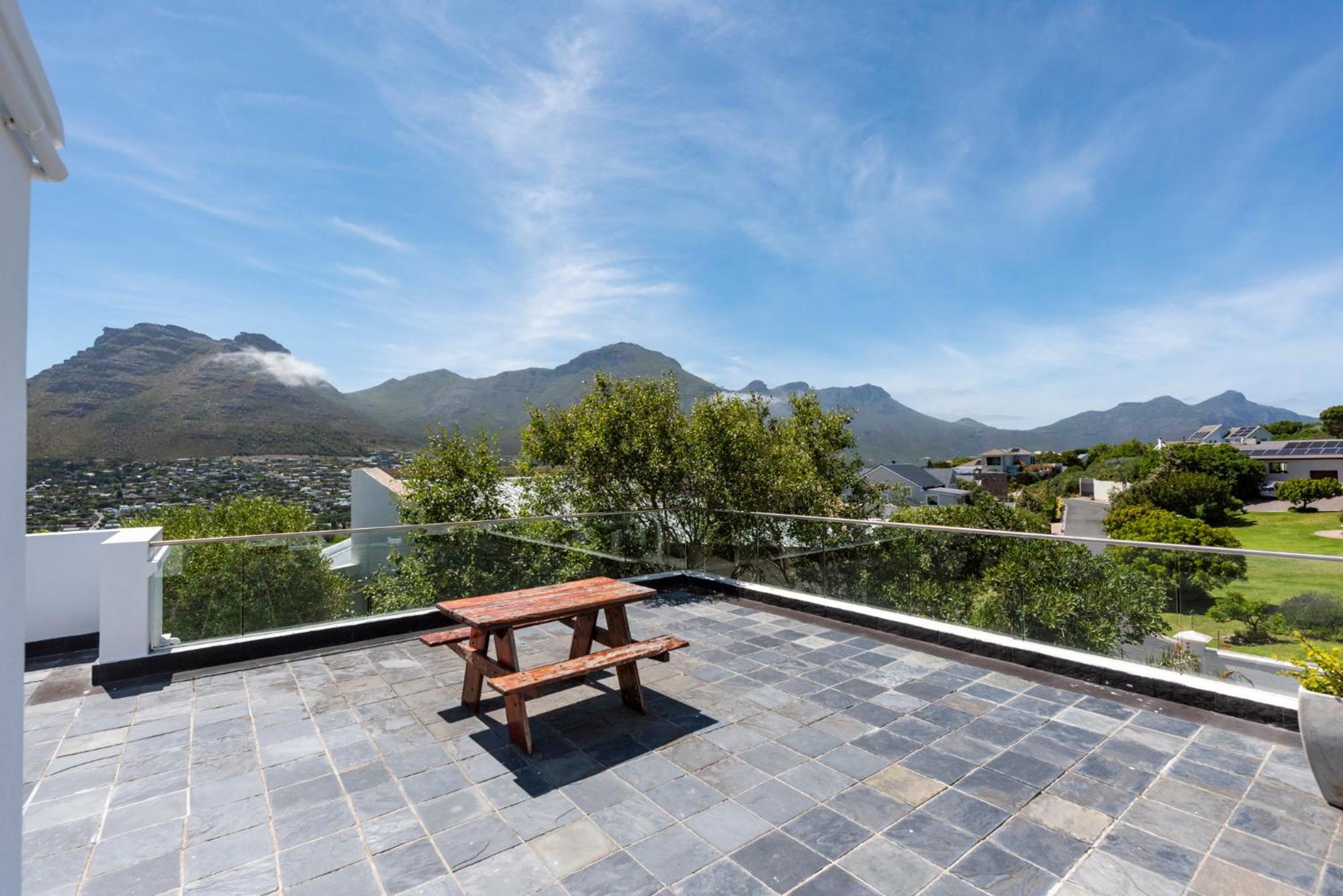 كيب تاون Bed And Breakfast Villa Livadia المظهر الخارجي الصورة